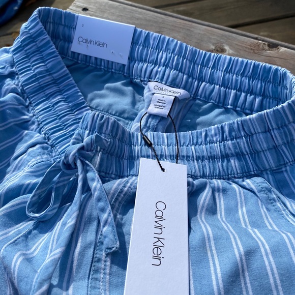 CALVIN KLEIN Baby Blue Shorts - Picture 3 of 5